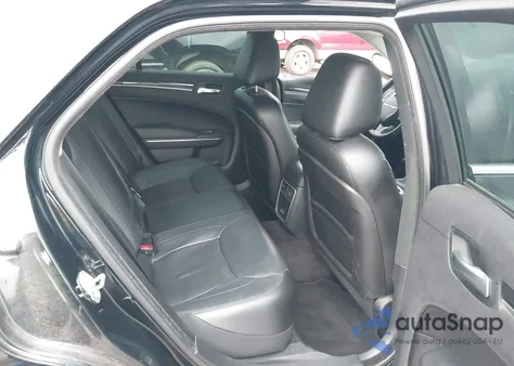 2017 Chrysler 300 Limited z USA, uszkodzony, nr VIN 2C3CCAAG7HH521704